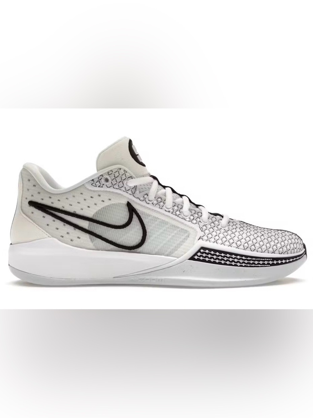 Nike Women’s Sabrina 1 Magnetic Shoe Size 9.5